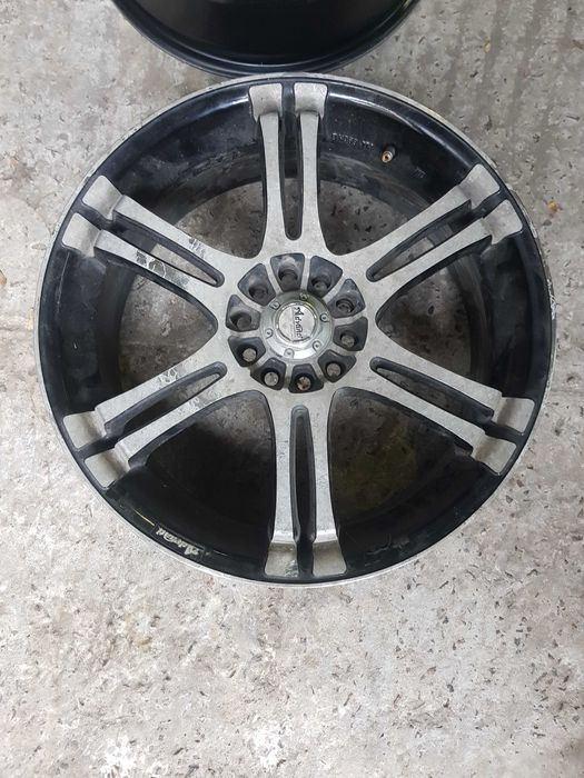 Диски R18 Advanti