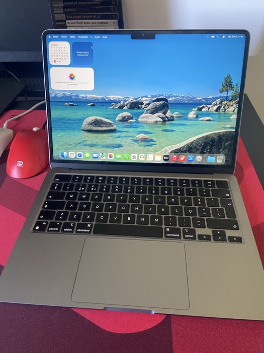 Apple Macbook Air M2