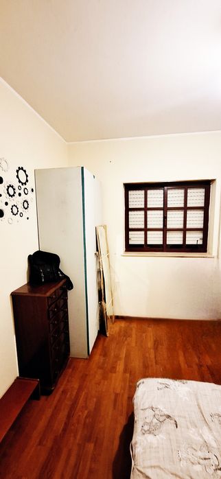 Quarto para arrendar