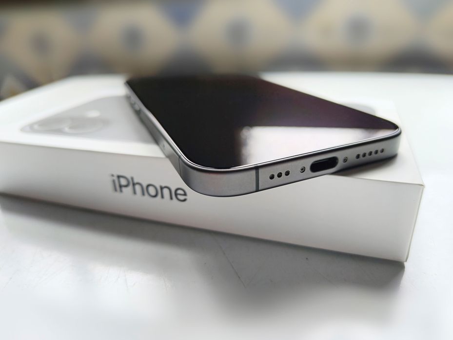 iPhone 17 como NOVO!