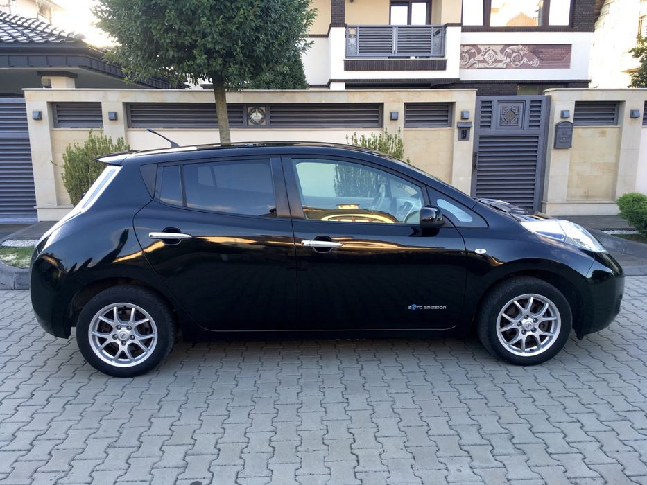 Nissan Leaf, ніссан ліф,нісанчик,електрокар,електроавтомобіль,електро