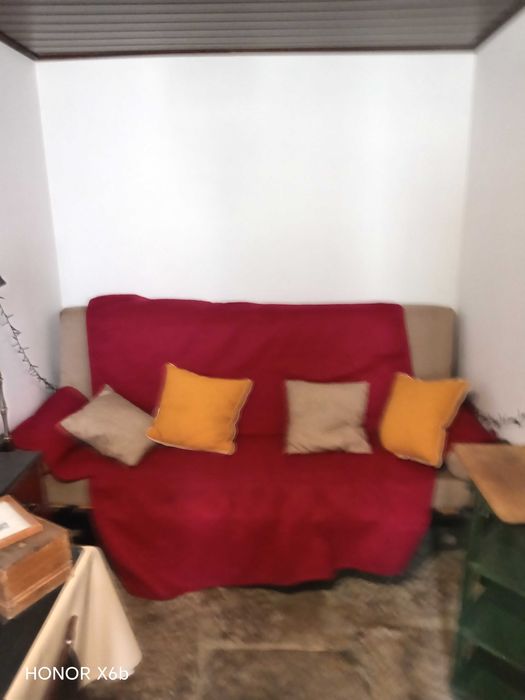 Arrenda-se pequeno apartamento