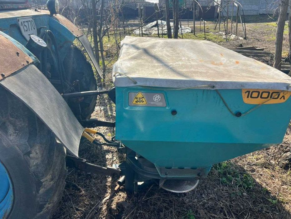 Трактор мтз 82 сільгосптехніка