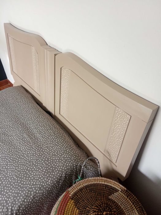Cabeceira de cama vintage