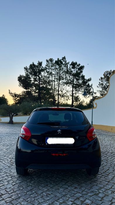Peugeot 208 1.2