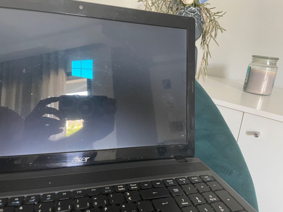 Portáteis Acer e Vaio