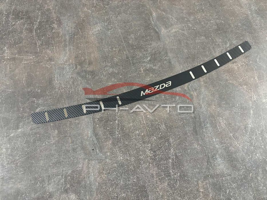 Накладка на задній бампер Mazda 6 GG 2002-2007 Нержавійка + Карбон