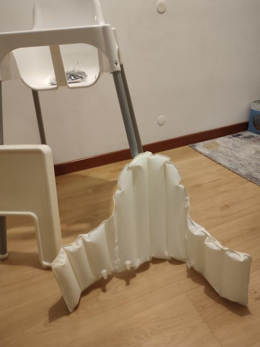 Cadeira de refeições para bebe IKEA