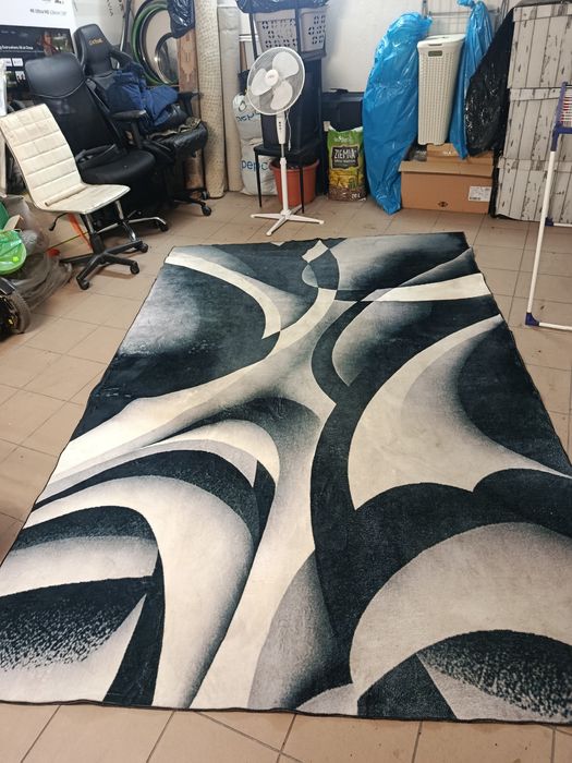 Dywany Turecki czarny 292x 220 i brązowy 264x181