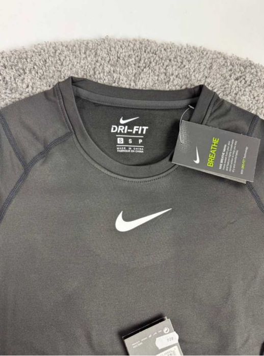 Оригинал Термо білизна від Nike термобелье найк черный мужская