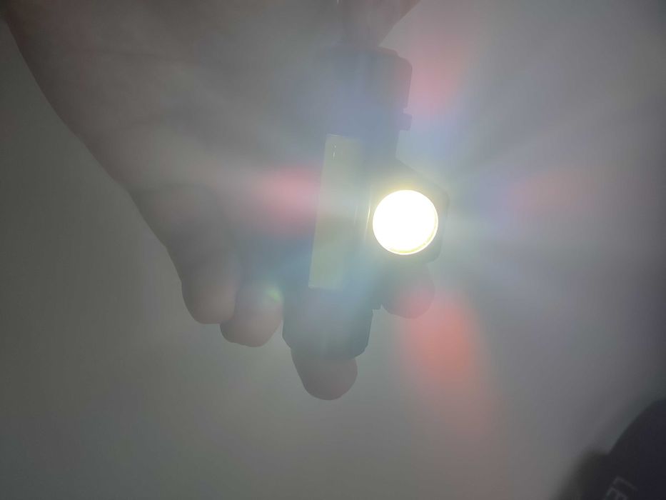 Налобный фонарь BL-8101 LED с магнитом и встроенным аккумулятором