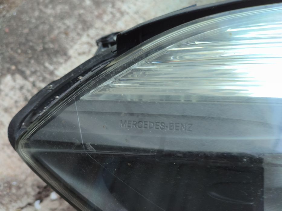 Farol drt Mercedes