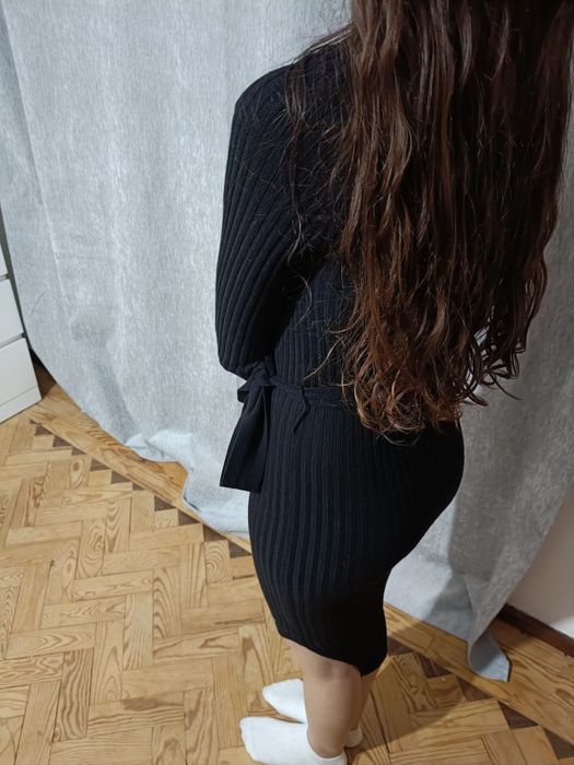 Vestido de malha da Mango – elegância e conforto num só look