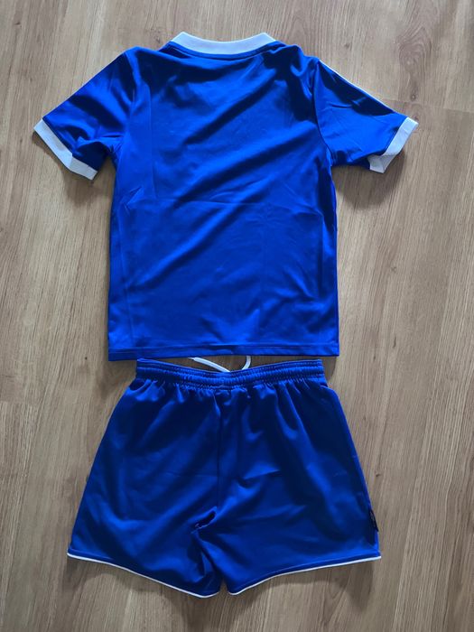 Equipamento futebol Belenenses