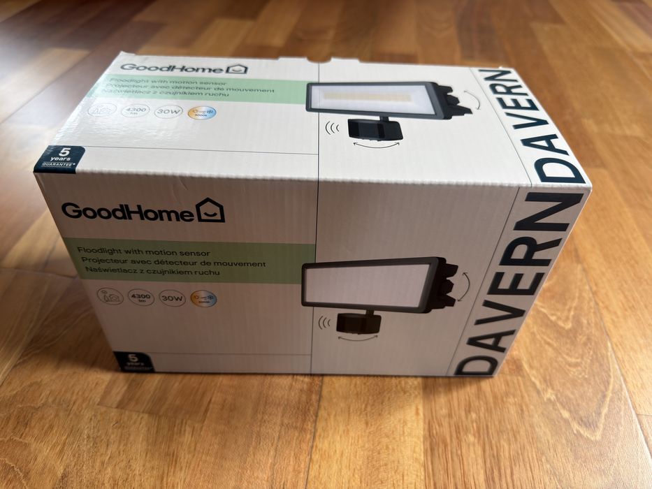 Lampa led naświetlacz z czujnikiem ruchu 30w nowoczesna czarna poziomo lub pionowo dużo sztuk wysyłka nowe 230v zewnętrzna IP65