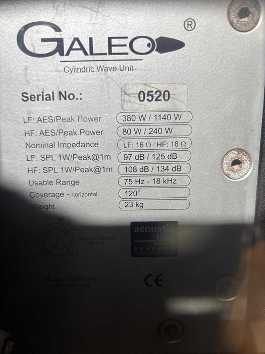 PA line array Seeburg Galeu 16 caixas