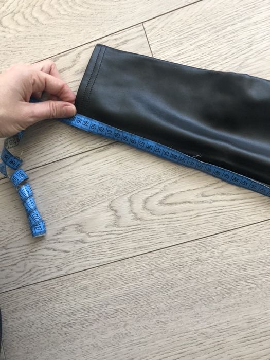 Шкіряні утеплені легінси. Нові.