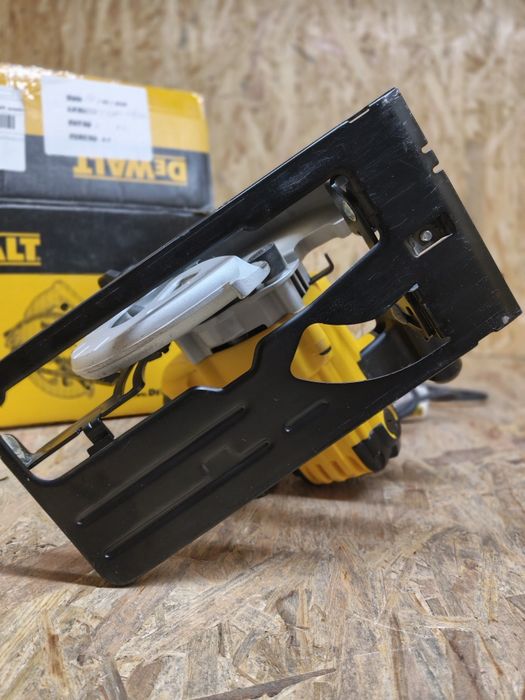 Pilarka tarczowa DeWalt DWE560 184 mm