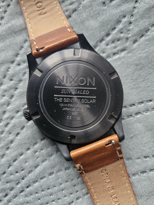 Nixon Sentry Solar - stan bdb