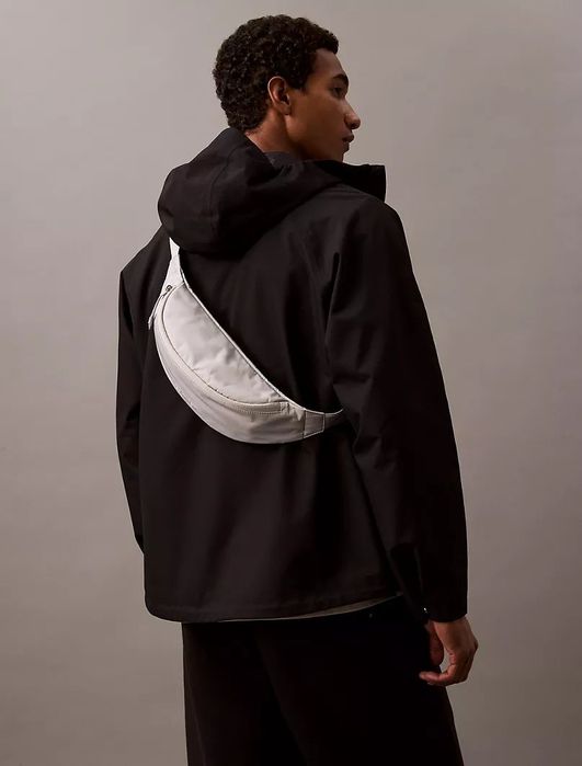 Бананка, Calvin Klein Оригінал