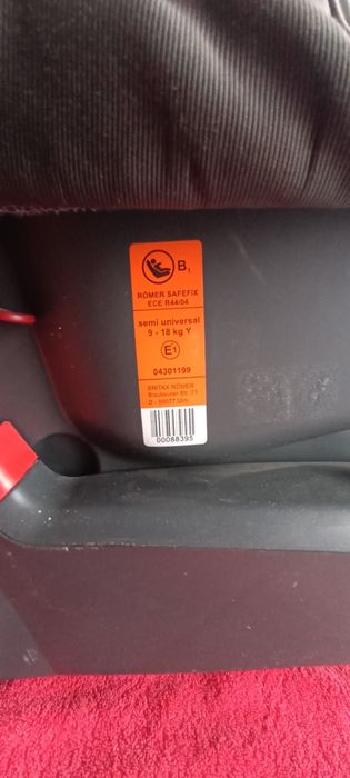 Fotelik Romer Britax safefix 9-18kg isofix