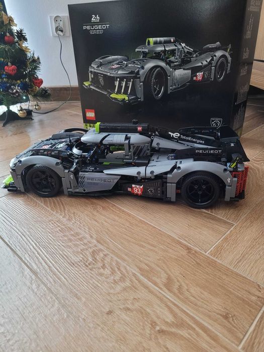 LEGO Technic 42156 PEUGEOT 9X8 Le Mans Hybrid Hypercar + światła LED