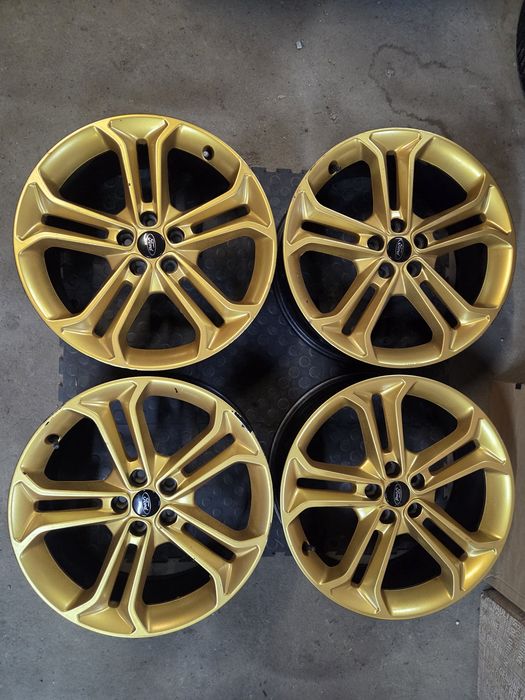 Felgi Aluminiowe 5x108 8Jx19 ET55 Ford Focus ST