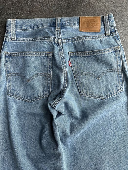 Жіночі блакитні джинси Levis Baggy Dad