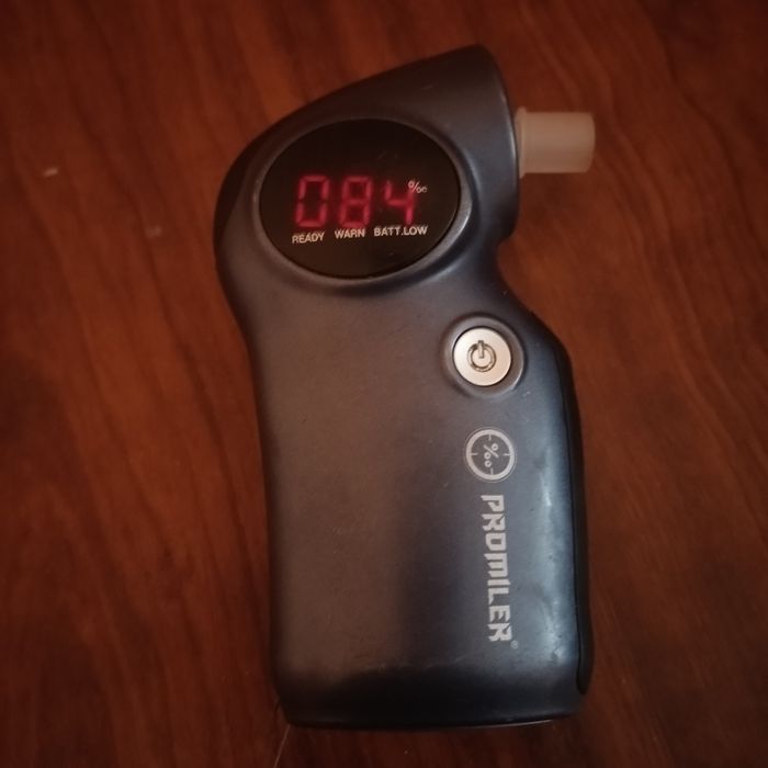 Алко тестир промілер.