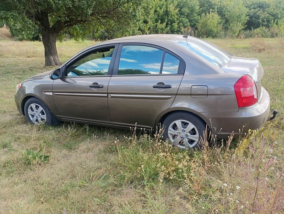 авто Хюндай акцент 2009