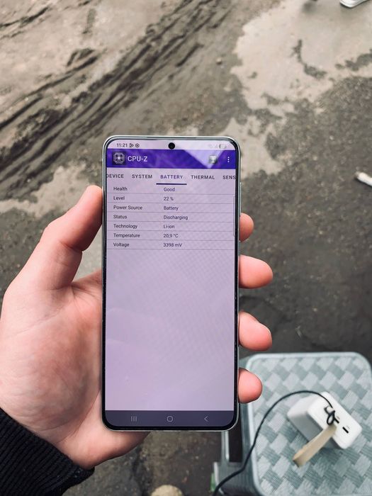 продам телефон Samsung s21+ 5g 8/256 в ідеальному стані