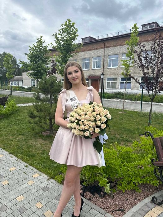 Одяг для дівчат сукня