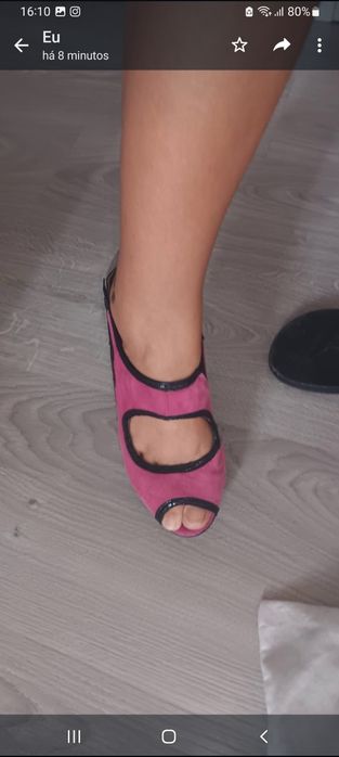 Sapatos únicos elegante