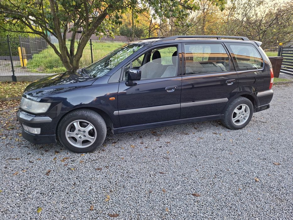 Mitsubishi Vagon 6 osobowy
