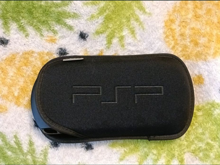 Oryginalne etui PSP SONY