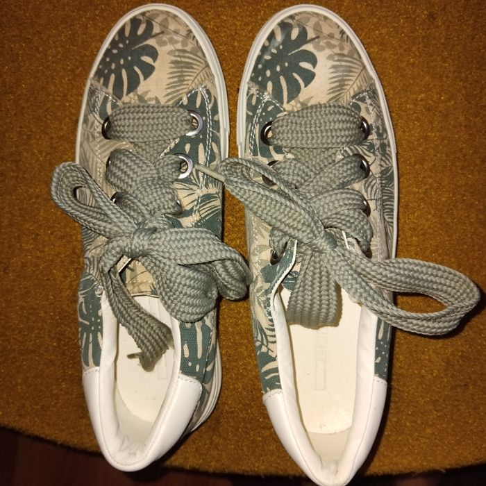 Жіноче літнє взуття Еsprit