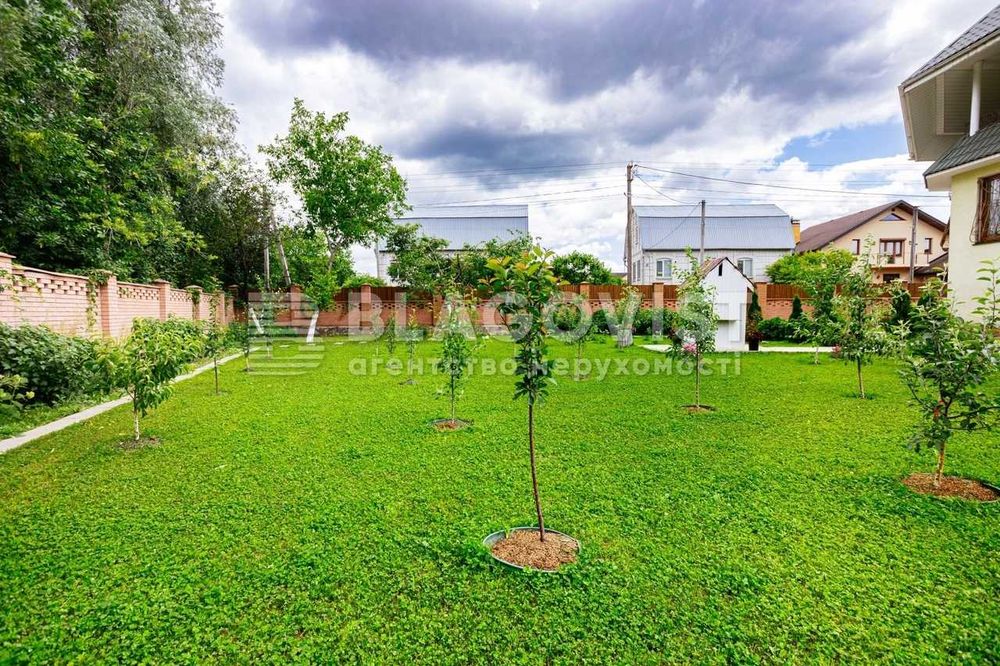 село Любимовка - дом 212 м кв  на 15 сотоках