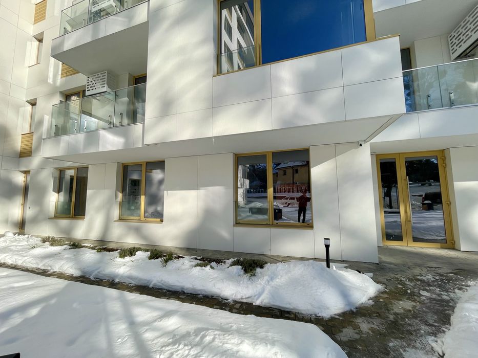 Продаж комерційного приміщення в ЖК Гіацинт 131м2 в зданому будинку