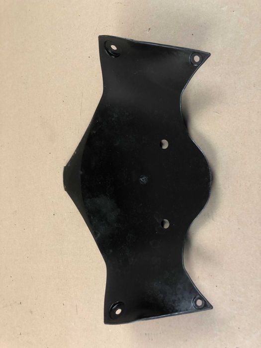 Suzuki GSX-R 600 700 K6 K7 Wypełnienie Dolne Lampy Czaszy Owiewki