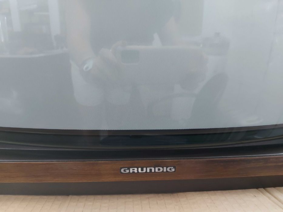 Televisor antigo Grundig