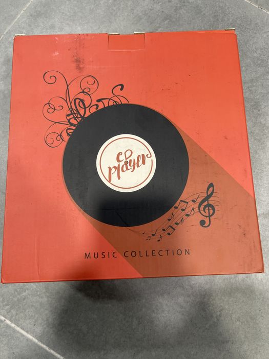 Портативний cd плеєр B-03 +fm