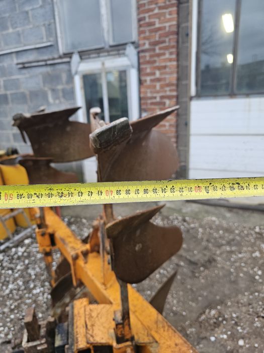 Pług Huard 5 (3+1+1) obrotowy sprowadzony PR65T