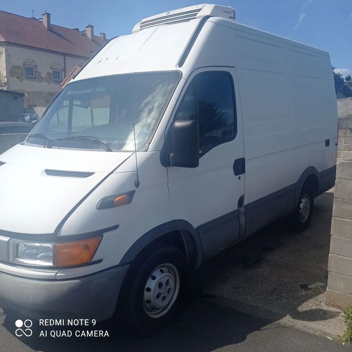 Iveco Daily  Iveco daily 2.3 diesel  chłodnia izoterma gniazdo 230v