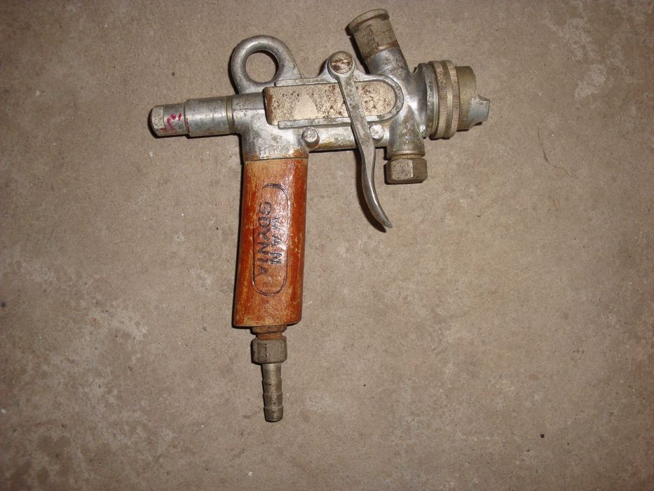 Zabytkowy pistolet malarski WAN z prl