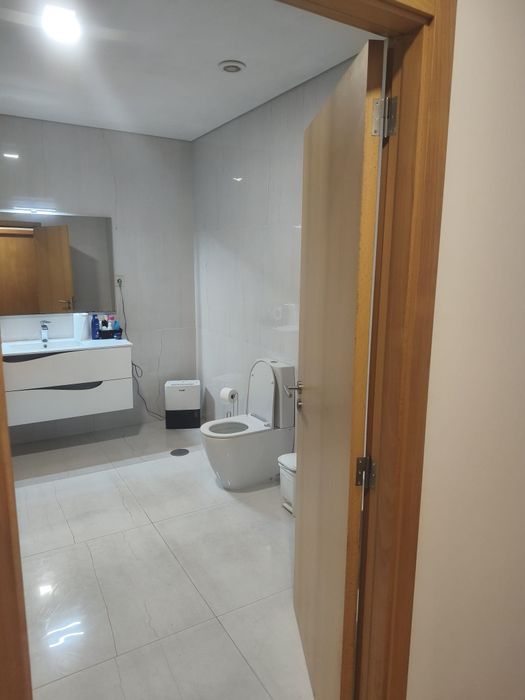 Alugo Andar Moradia T3