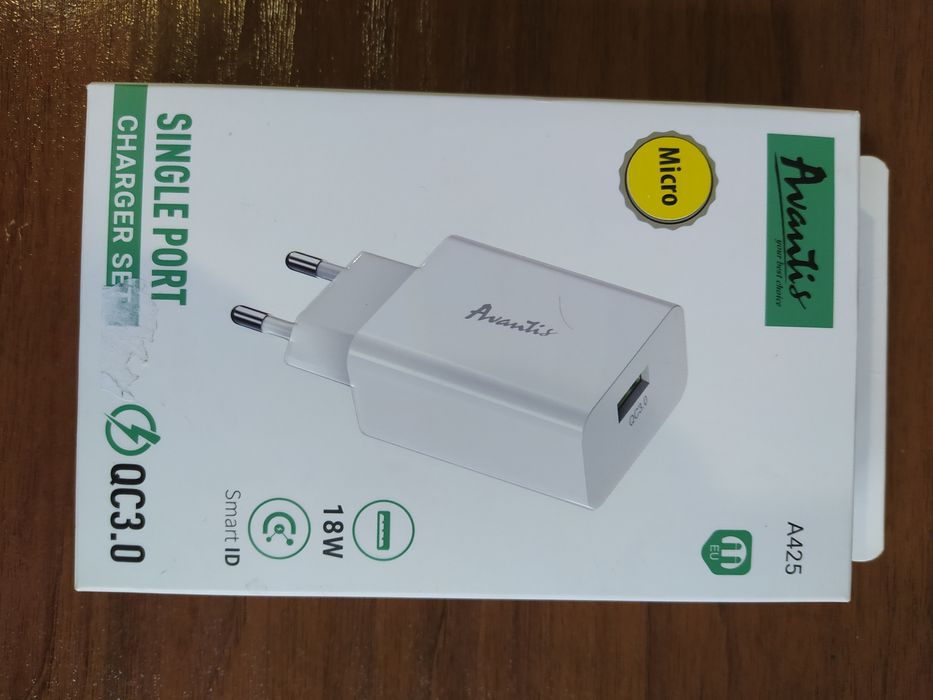 Швидка зарядка Avantis 18w стан нова.