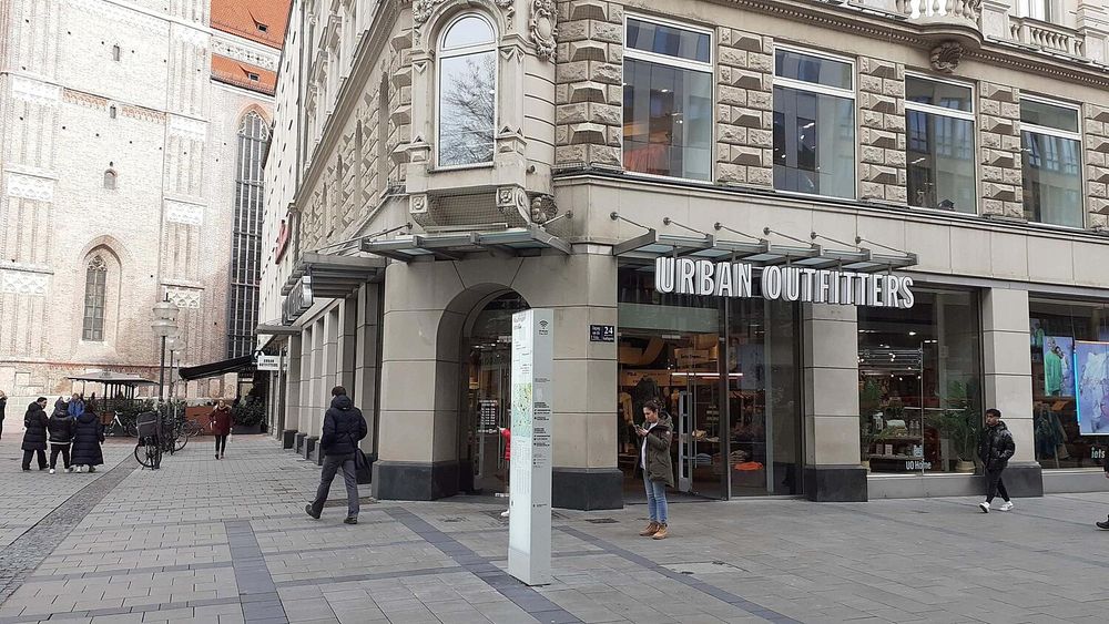 Зипка ed hardy новая оригинал