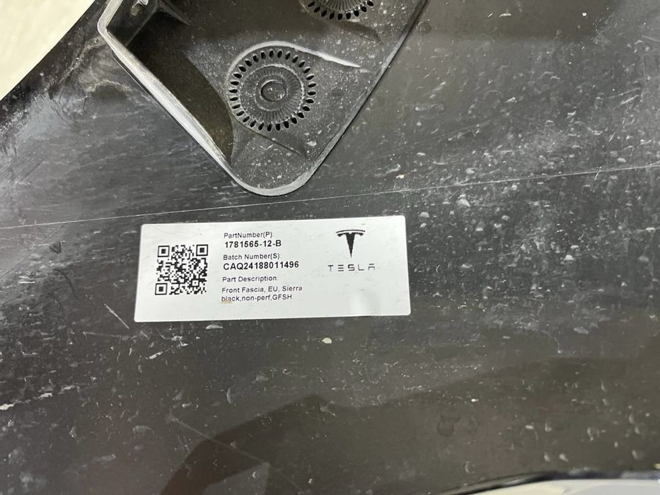 Бампер передний Tesla Model 3 Highland ( 2023 2024 2025 2026 г.)