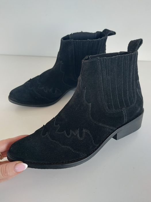 Buty damskie sztyblety skórzane w rozmiarze 36