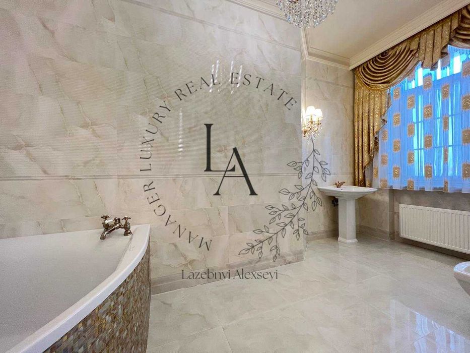 Новый Особняк Общая площадь 950м.Дом 577м.В самом Центре Козина.Без-%